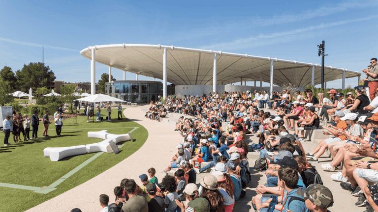 68b1b30298ed97963053df57_1-min